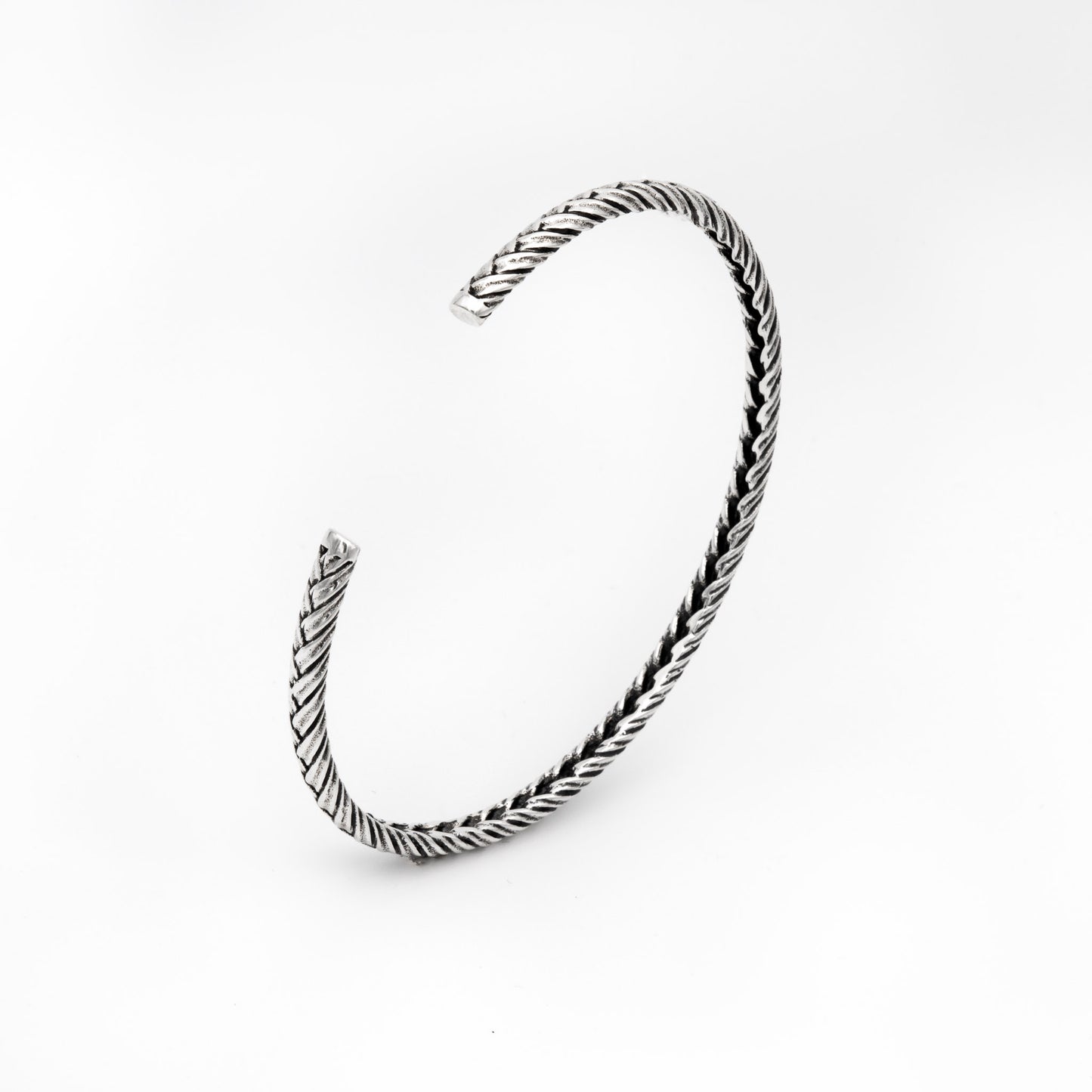 VAEGAR Braid Bangle